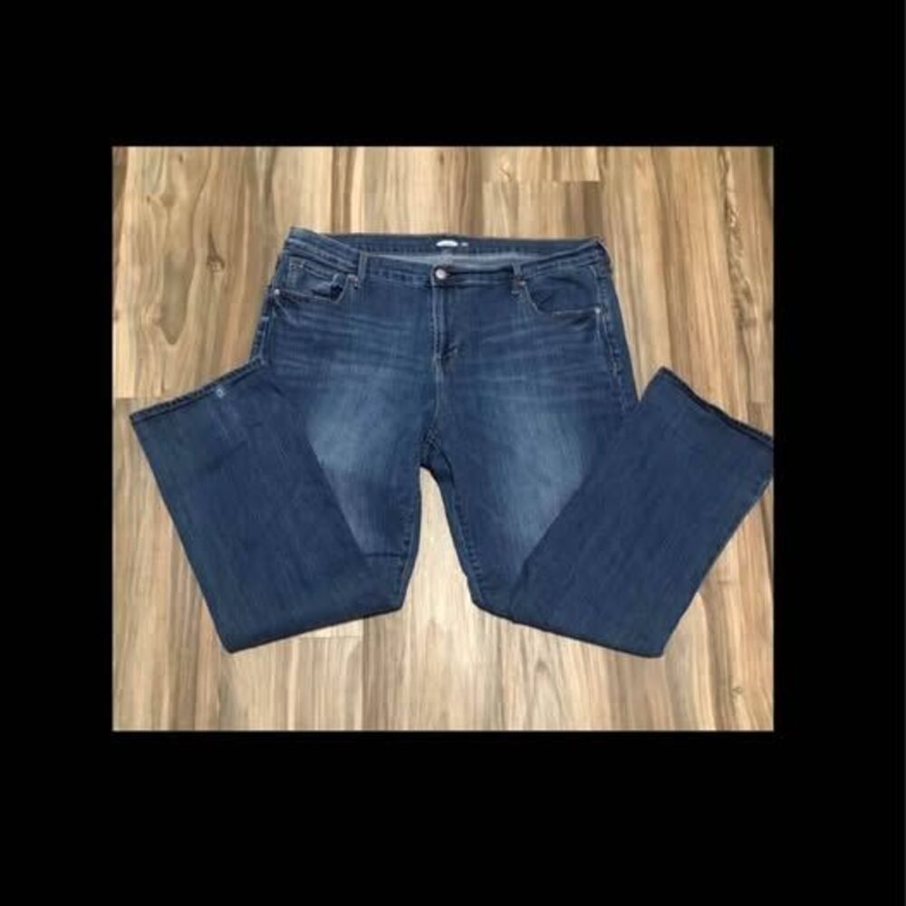 18P Old Navy blue jeans Curvy Boot-Cut flaw- hole around ankle 30” inseam P241